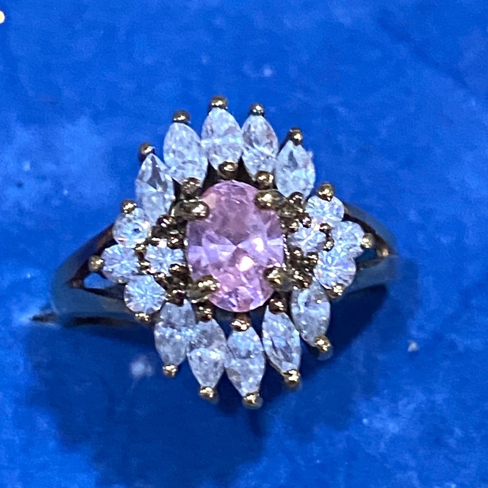 Elegant Gold and Pink Gemstone Ring Sz 8-1/2